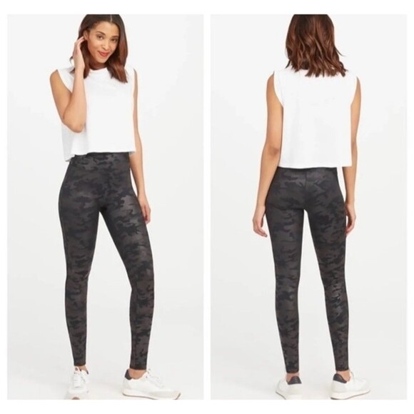 Spanx Leggings Womens Medium‎ Faux Leather Camo Matte Black M Blogger Favorite - Picture 2 of 10